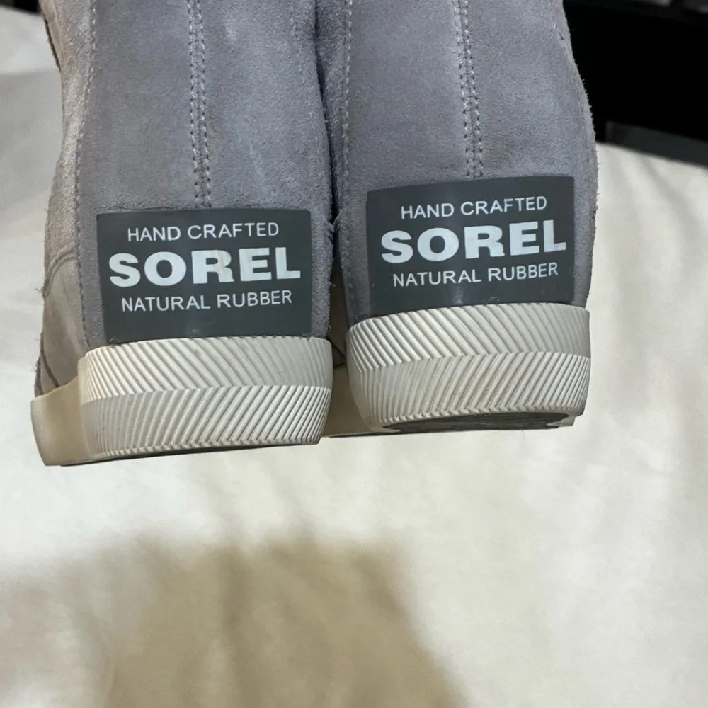 SOREL Out 'N About Wedge Booties Dove Quarry Grey Suede Waterproof Women's 8 - Picture 7 of 10